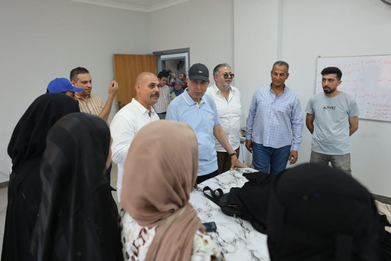 من الخياطة إلى تعلم الإنجليزية محافظ المنيا ;حياة كريمة; تبني الإنسان