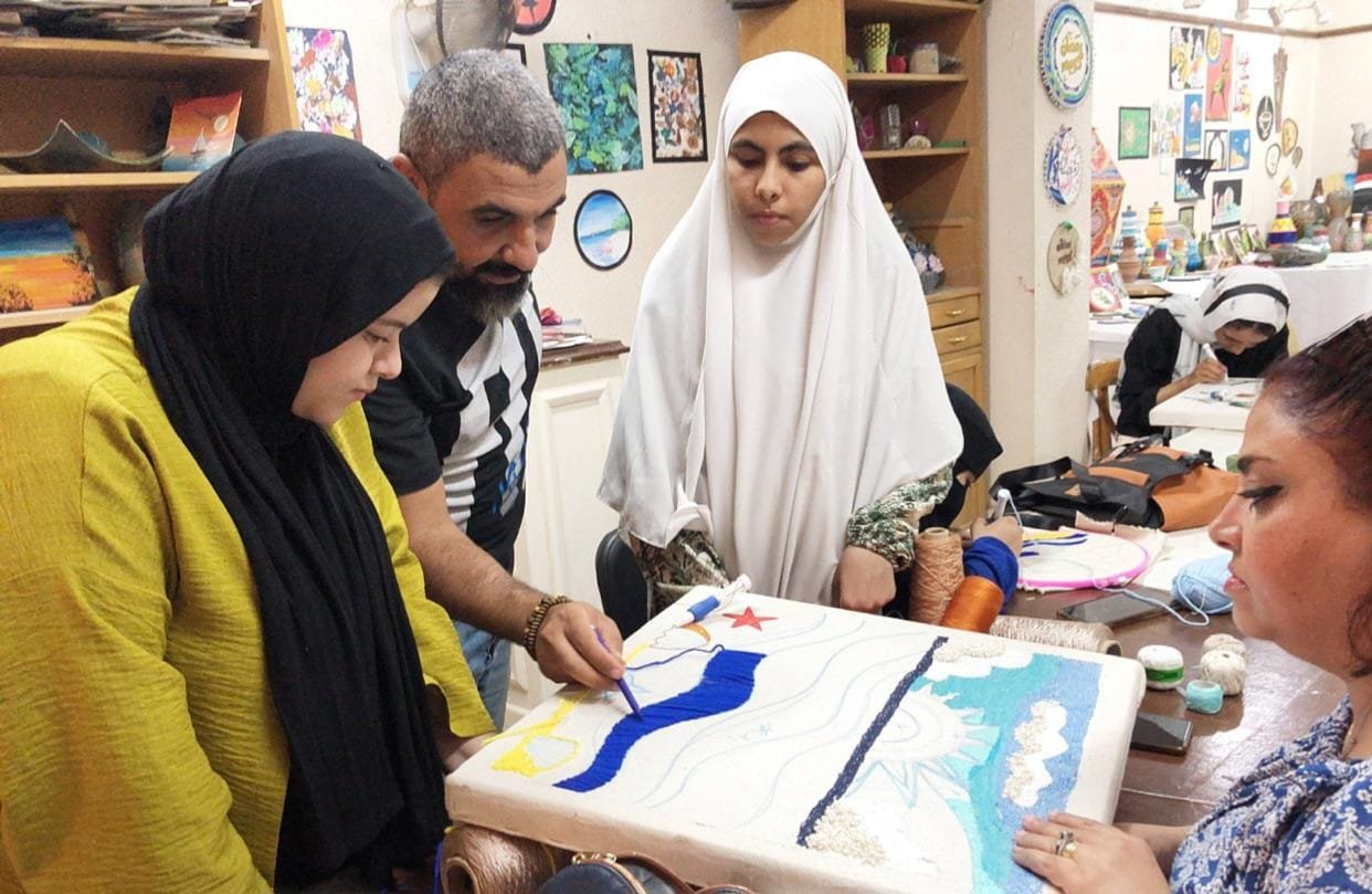 استمرار ورشة ;أشغال النسيج; بقصر ثقافة المنيا ضمن مشروع ;مقتطفات حرفية; |صور